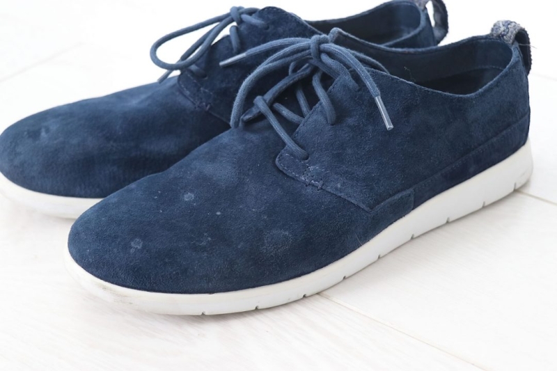 How To Clean Suede Shoes And Suede Jacket Easily At Home (DIY)