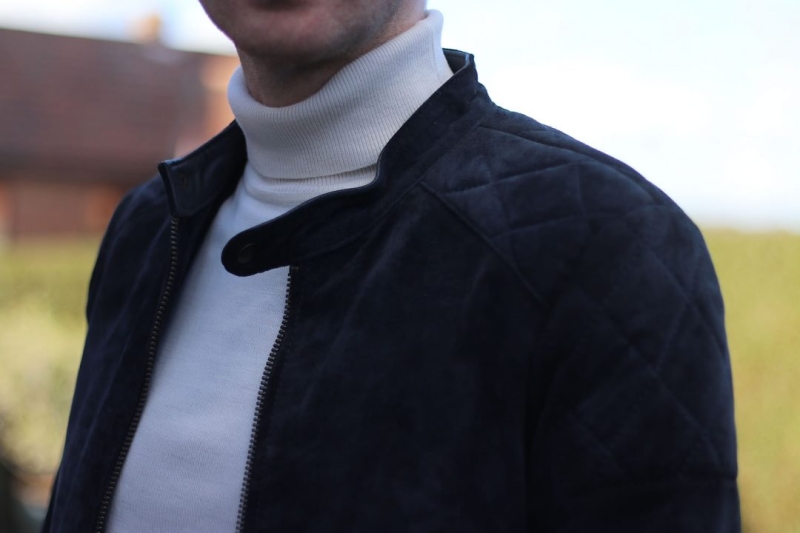 How To Wear A Roll Neck Jumper With Style – Men’s Fashion Tips