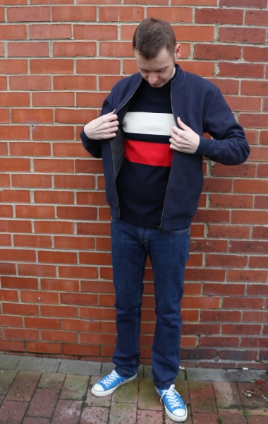 How To Wear A Sweatshirt – A Men’s Style Guide On What To Wear With A Sweatshirt