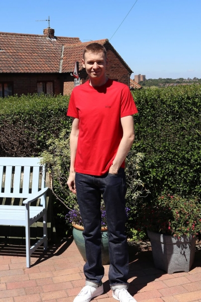 T-Shirt Tuesday: The Plain Red T-Shirt Outfit For Summer Style